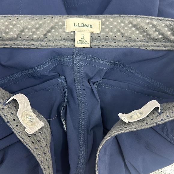 L.L. BEAN Water Repellent Comfort Trail Shorts 12REG Nautical Navy EXCELLENT! - Picture 8 of 8